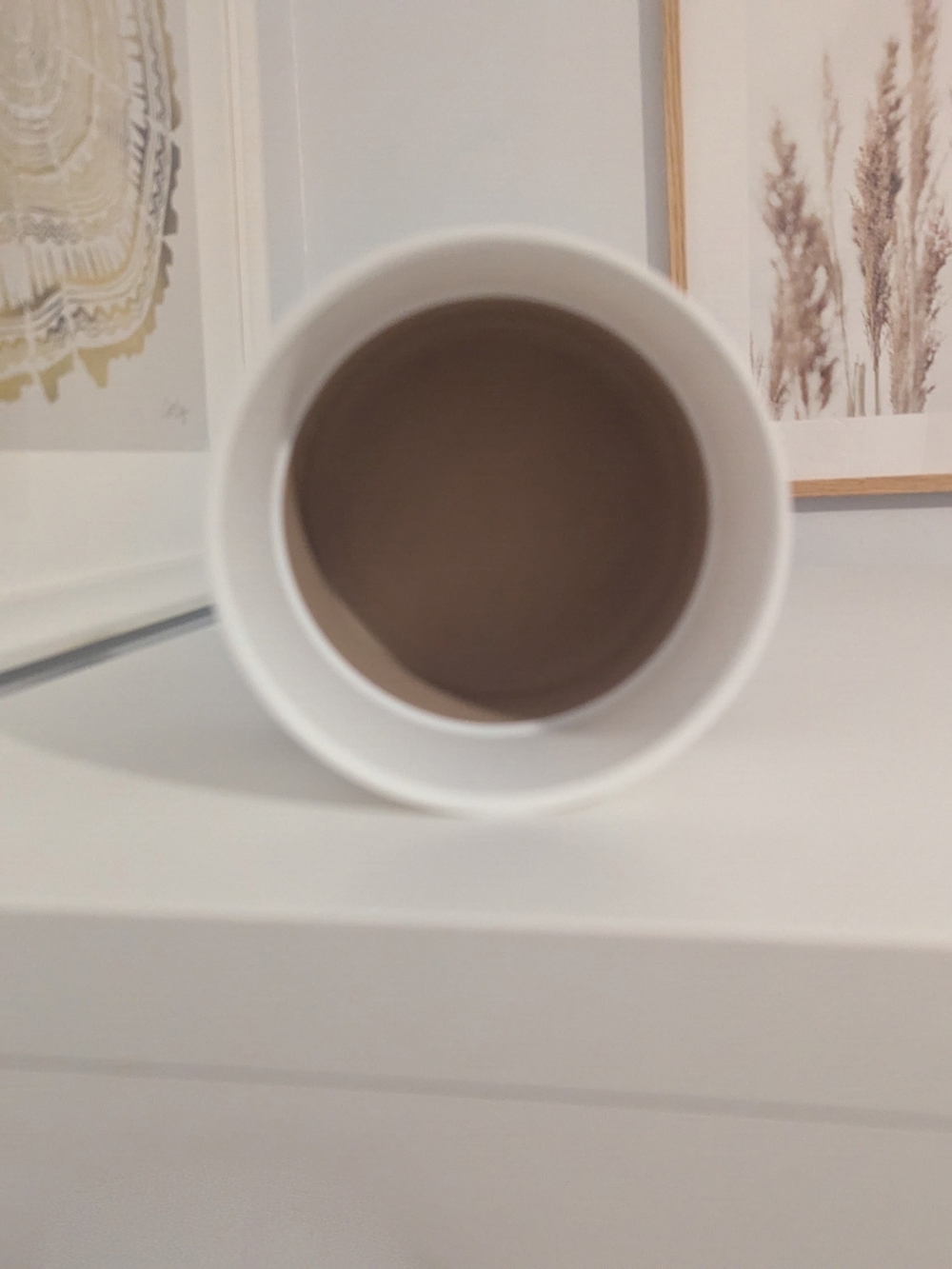 Small Plastic Vase x1 - Picture 3 of 5